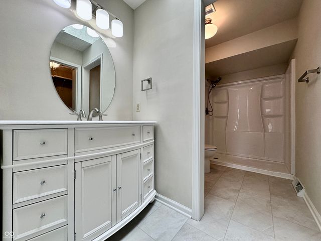 1030 Stratford Hall Street 17-3, Indianapolis, IN 46260