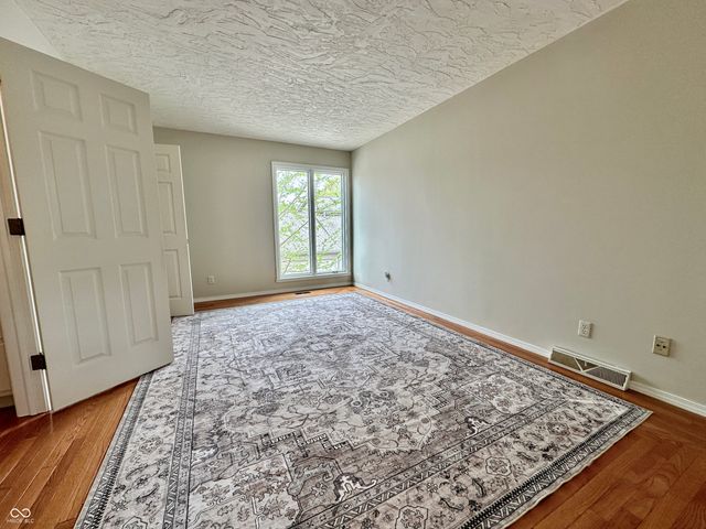 1030 Stratford Hall Street 17-3, Indianapolis, IN 46260