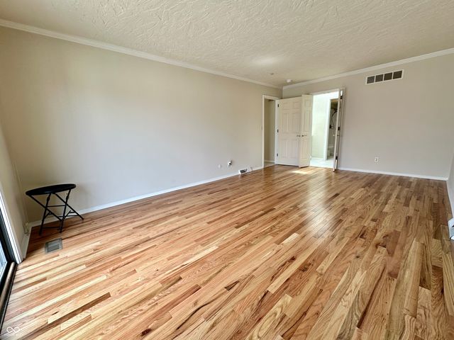 1030 Stratford Hall Street 17-3, Indianapolis, IN 46260