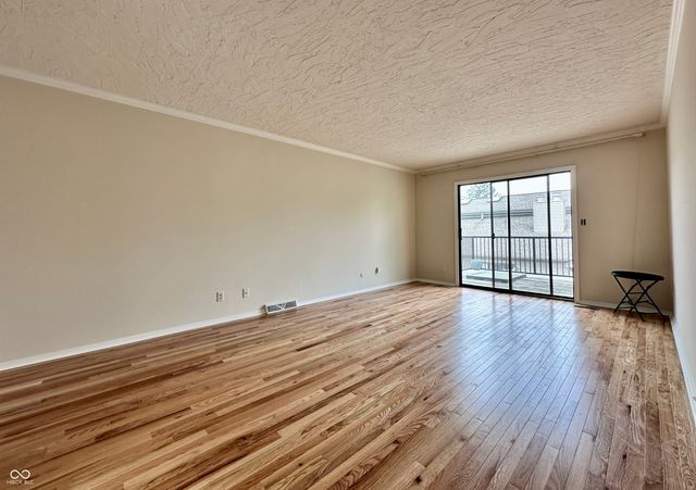 1030 Stratford Hall Street 17-3, Indianapolis, IN 46260