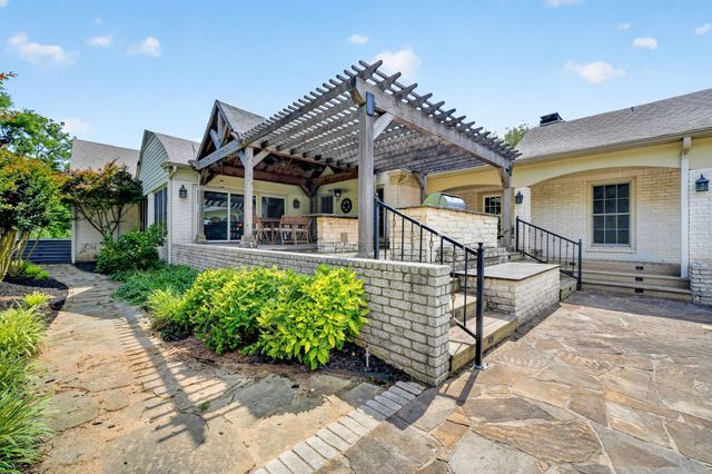 1901 Rose Point, Athens, TX 75752