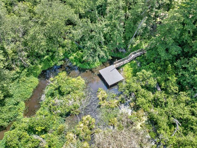1901 Rose Point, Athens, TX 75752