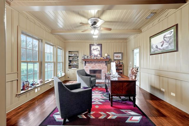 1901 Rose Point, Athens, TX 75752