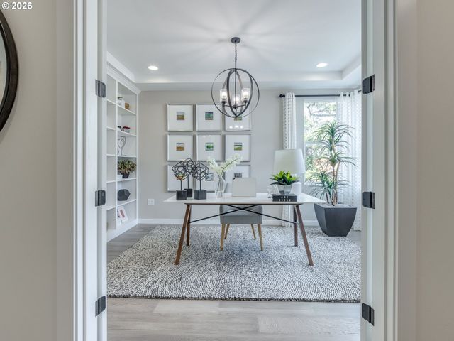 1877 Ne CURRIN CREEK Dr, Estacada, OR 97023