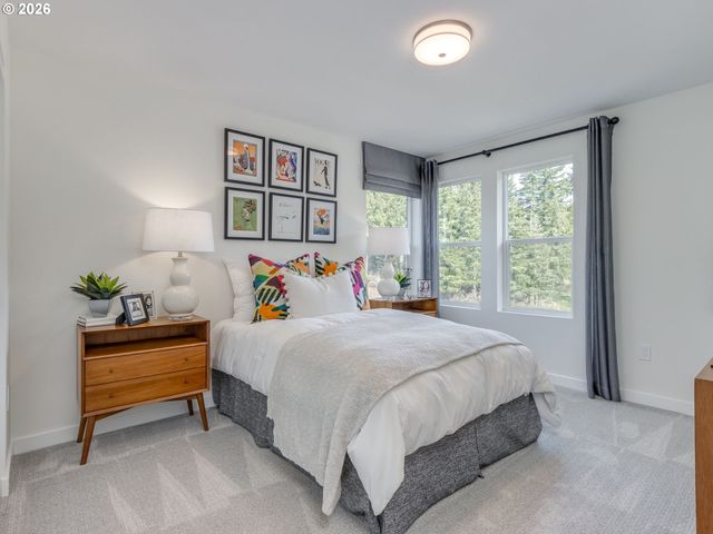 1877 Ne CURRIN CREEK Dr, Estacada, OR 97023