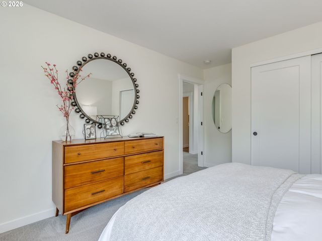 1877 Ne CURRIN CREEK Dr, Estacada, OR 97023