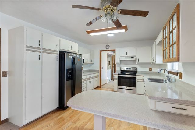 237 Deer Hollow Lane, Seneca, SC 29678