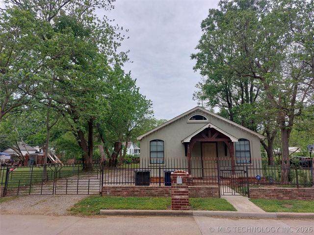 1816 N Atlanta Court, Tulsa, OK 74110