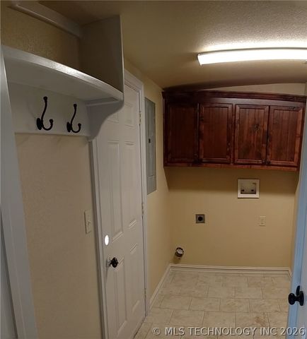 1816 N Atlanta Court, Tulsa, OK 74110