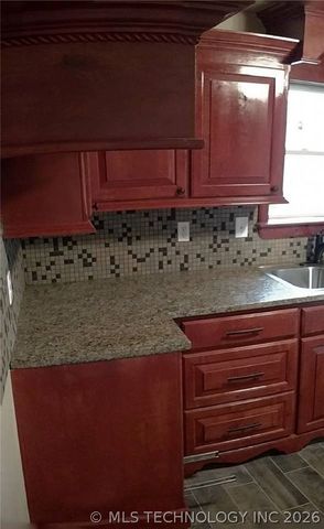 1816 N Atlanta Court, Tulsa, OK 74110