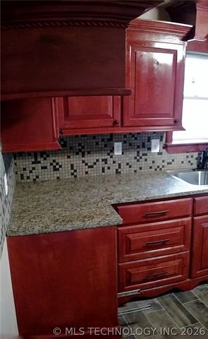 1816 N Atlanta Court, Tulsa, OK 74110