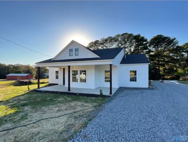 308 County Road 1838, Arab, AL 35016