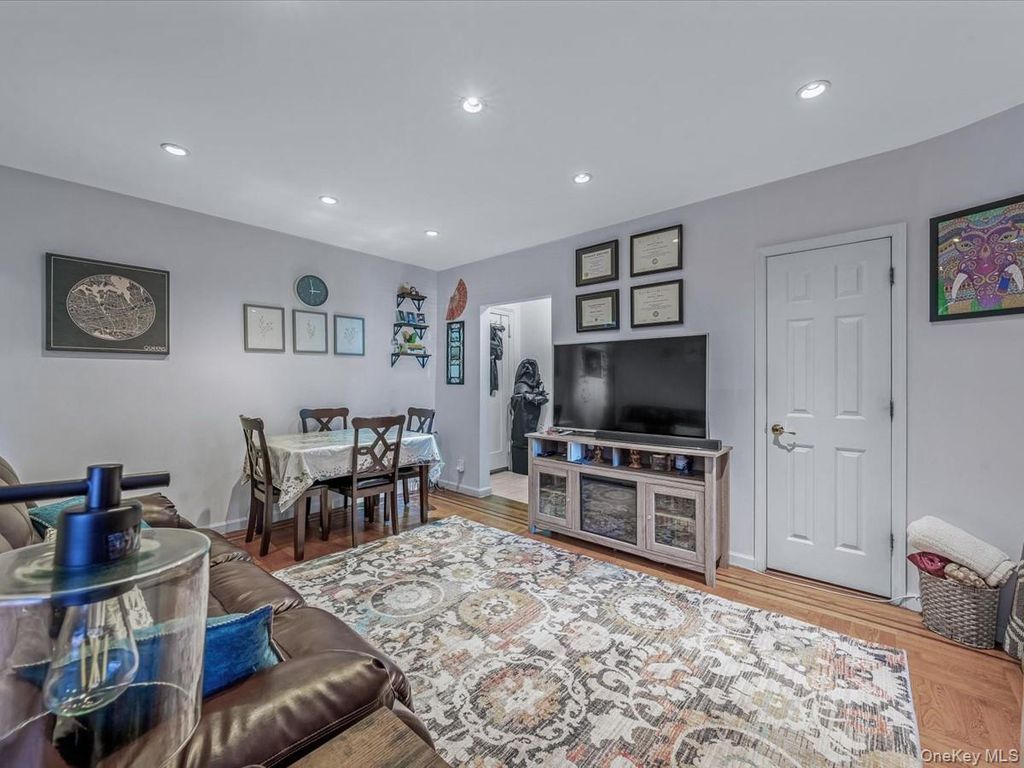 9524 Fort Hamilton Parkway 301, Brooklyn, NY 11209 — photo 3