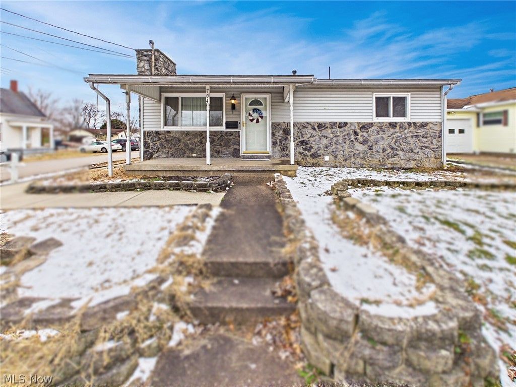704 23rd Street, Vienna, WV 26105