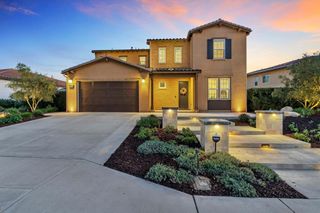 1128 Witherby Ln, Escondido, CA 92026