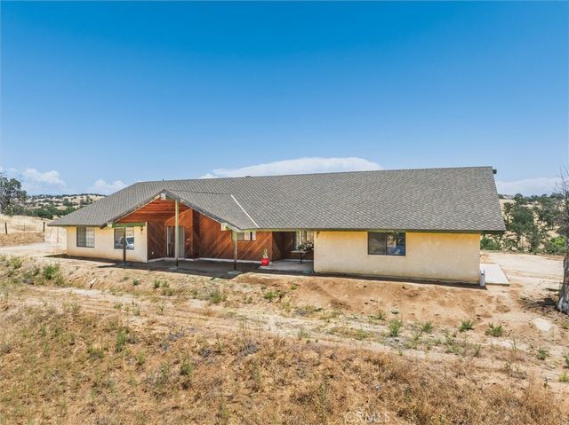 26667 Road 407, Raymond, CA 93653