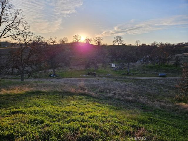 26667 Road 407, Raymond, CA 93653