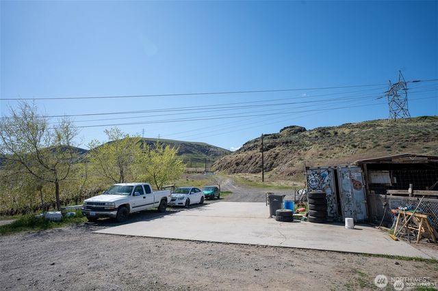 7199 Tarpiscan Road, Malaga, WA 98828