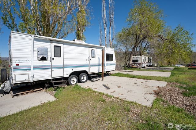 7199 Tarpiscan Road, Malaga, WA 98828