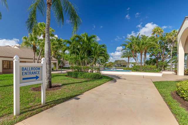 4213 NW 22nd Street, Coconut Creek, FL 33066