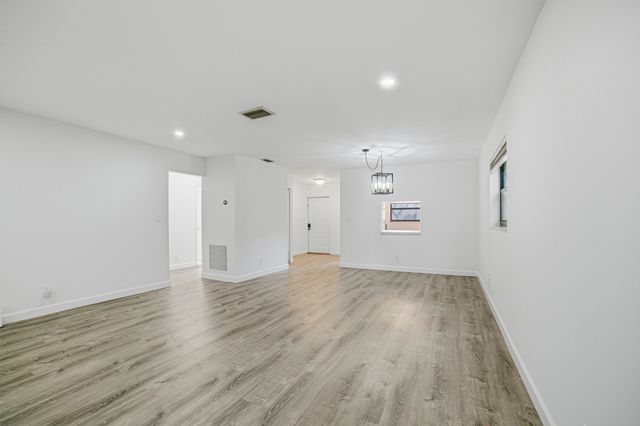 4213 NW 22nd Street, Coconut Creek, FL 33066