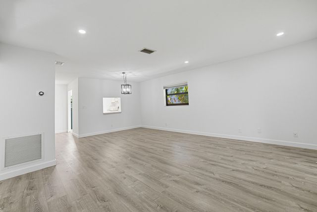 4213 NW 22nd Street, Coconut Creek, FL 33066