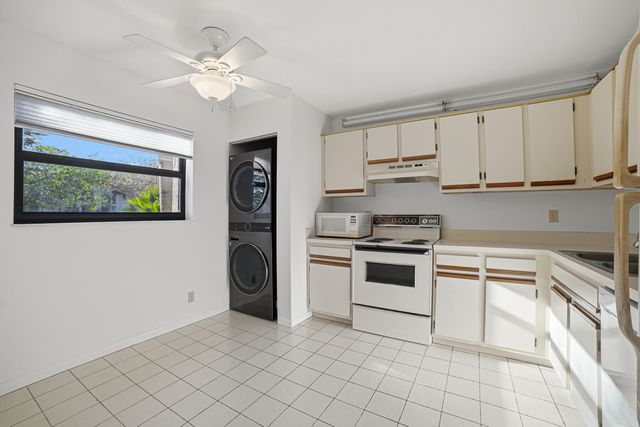 4213 NW 22nd Street, Coconut Creek, FL 33066