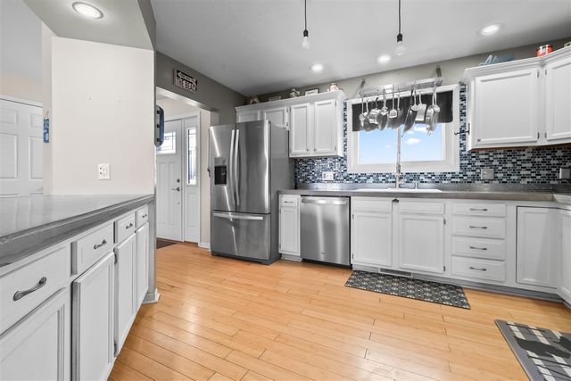 228 Ambler Drive, Brooklyn, MI 49230