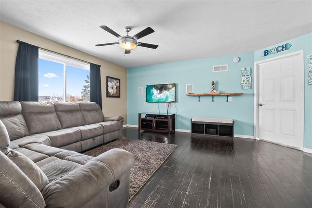 228 Ambler Drive, Brooklyn, MI 49230