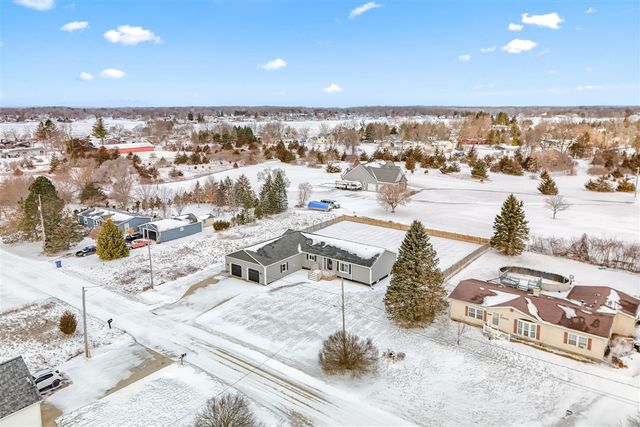 228 Ambler Drive, Brooklyn, MI 49230