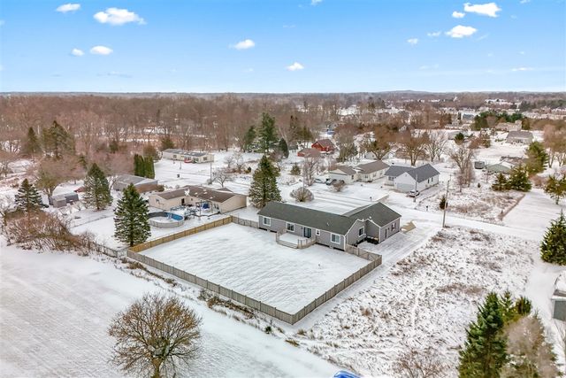 228 Ambler Drive, Brooklyn, MI 49230