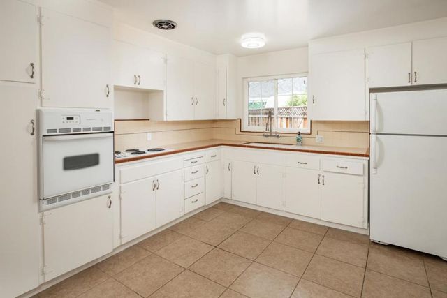2012 Cabrillo Avenue, Santa Clara, CA 95050