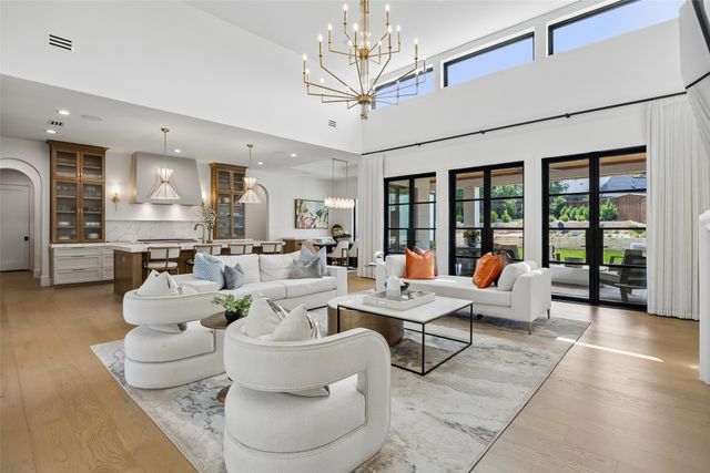 5807 Preston Way, Colleyville, TX 76034