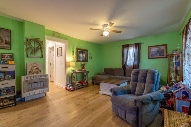 315 Debus St, Lawrenceburg, TN 38464