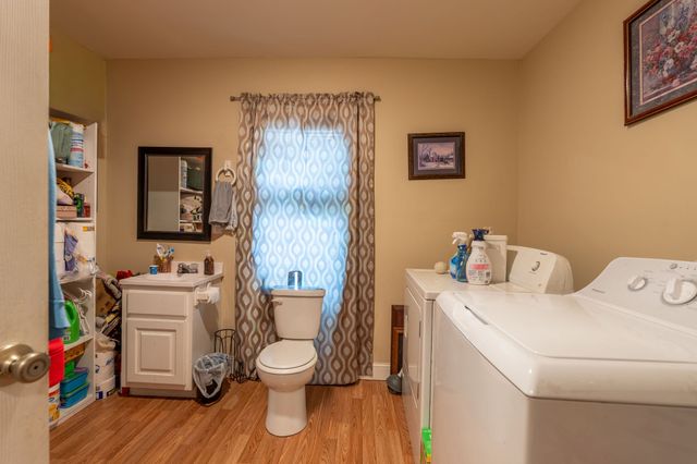 315 Debus St, Lawrenceburg, TN 38464