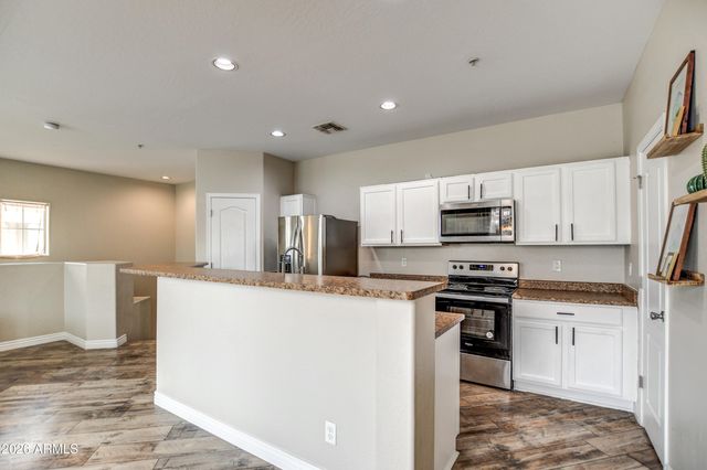 7515 S 30TH Place, Phoenix, AZ 85042