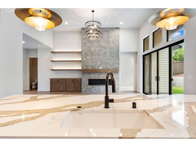 10710 Se 13TH Cir, Vancouver, WA 98664