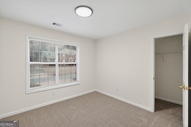 5546 NW Hurstcliffe Drive, Kennesaw, GA 30152