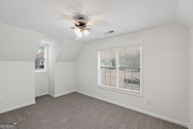 5546 NW Hurstcliffe Drive, Kennesaw, GA 30152