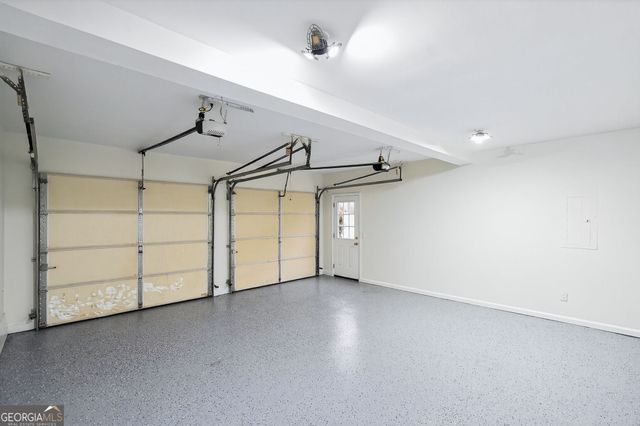 5546 NW Hurstcliffe Drive, Kennesaw, GA 30152