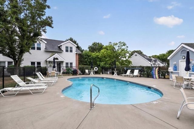 26 School St. 210, Hull, MA 02045
