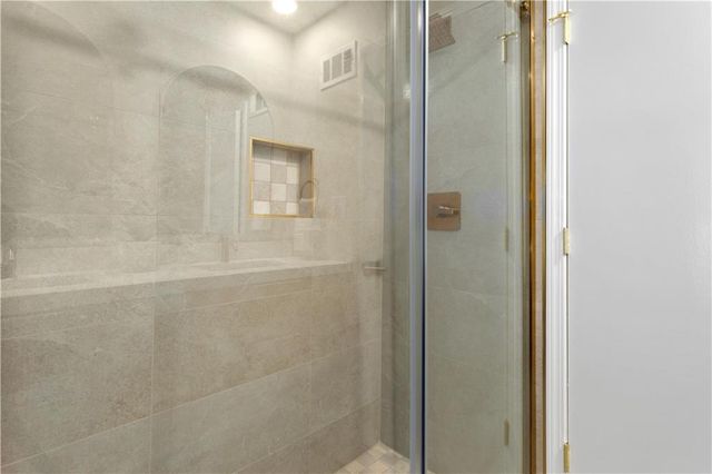10228 ROBINSON Street, Overland Park, KS 66212