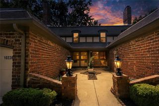10228 ROBINSON Street, Overland Park, KS 66212