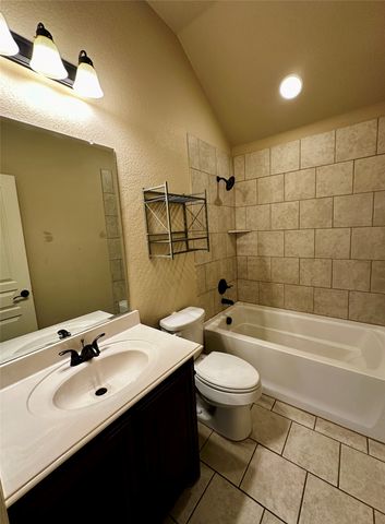 3011 Winecup Court, Heartland, TX 75126