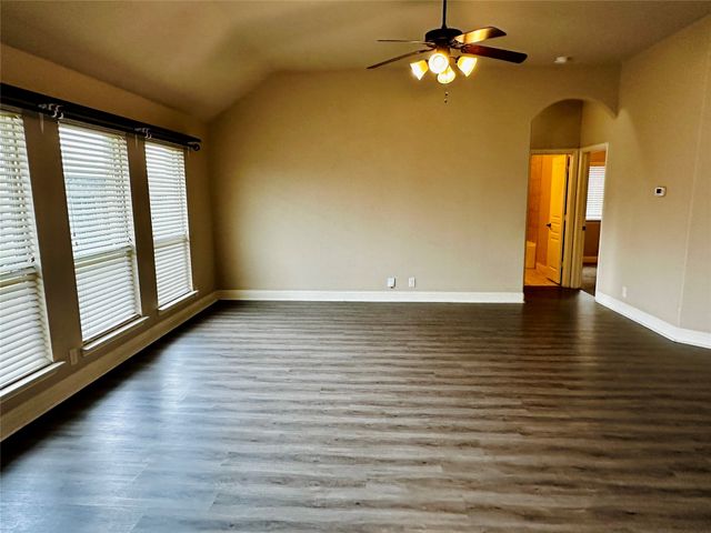 3011 Winecup Court, Heartland, TX 75126
