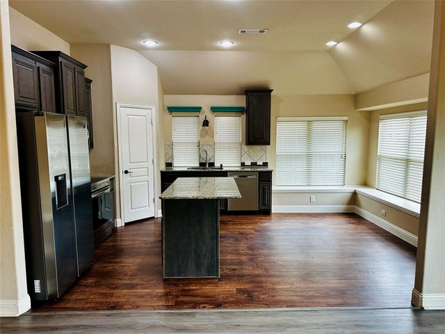 3011 Winecup Court, Heartland, TX 75126