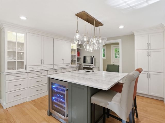 75 Spring Grove Rd, Andover, MA 01810