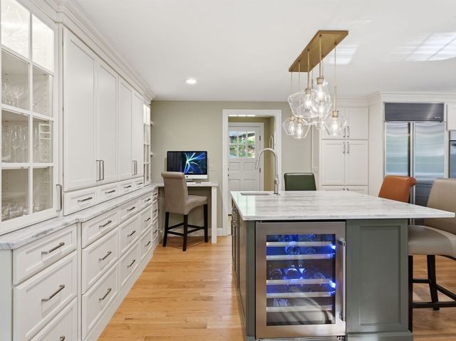 75 Spring Grove Rd, Andover, MA 01810
