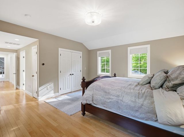 75 Spring Grove Rd, Andover, MA 01810