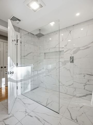 75 Spring Grove Rd, Andover, MA 01810